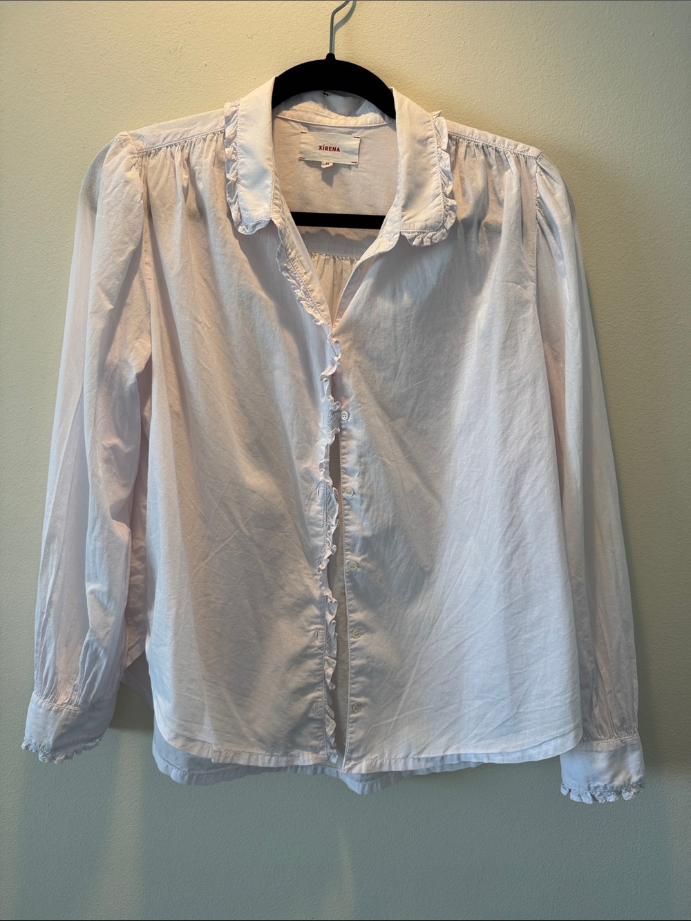 XiRENA Light Pink Ruffle-Trim Softest Button Down Blouse